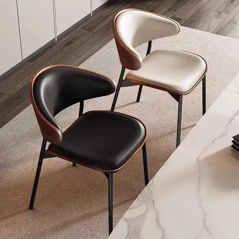 Set van 2 of 1 eetkamerstoelen van echt leer – Moderne stoel in mid-century stijl met gevoerde bekleding, perfect voor keuken en eetkamer in zwart notenhout en gebogen fineer.