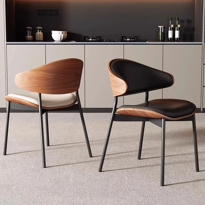 Set van 2 of 1 eetkamerstoelen van echt leer – Moderne stoel in mid-century stijl met gevoerde bekleding, perfect voor keuken en eetkamer in zwart notenhout en gebogen fineer.